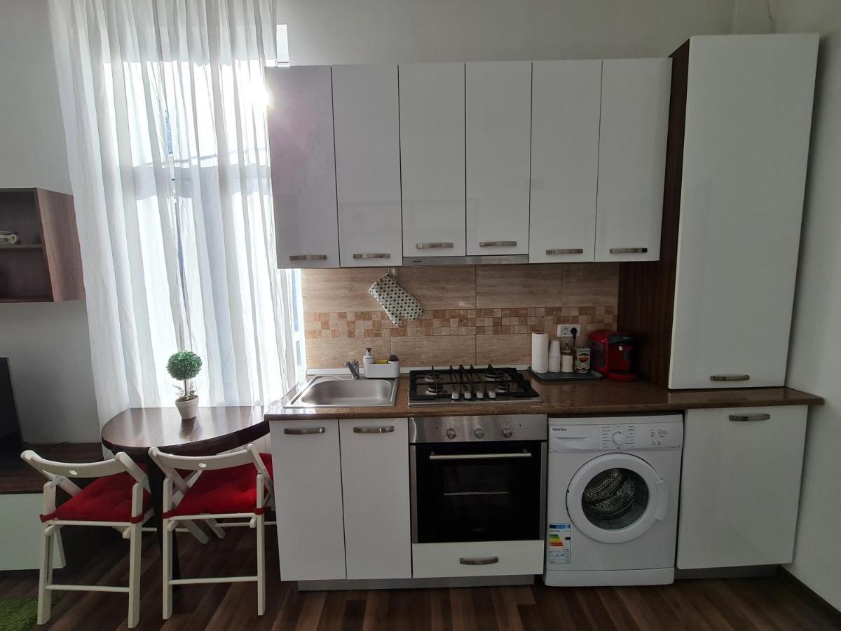 Downtown Central University Apartament - Cal1 Bucharest Luaran gambar